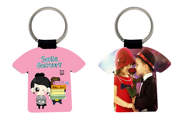 PU keychain with T~shirt shape