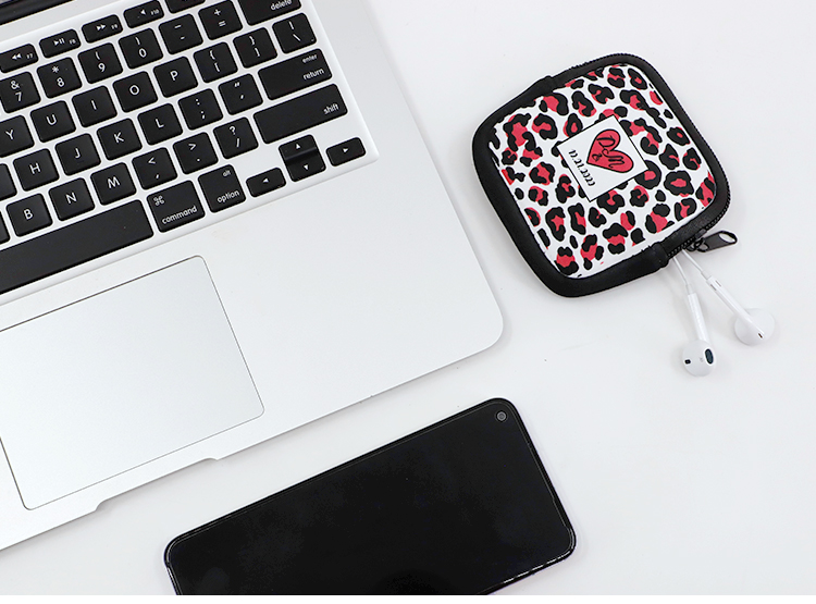 Neoprene Earphone Bag-Square 4