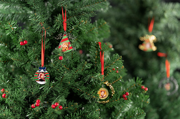 Metal Xmas Pattern Ornaments